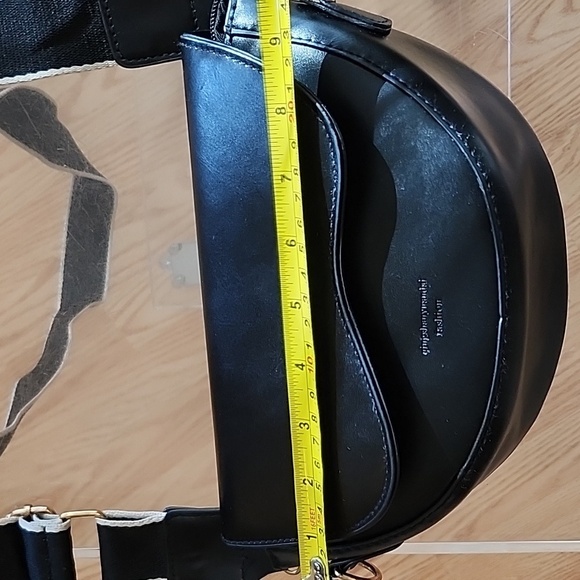 Structured FAUX Black Leather Crossbody Bag, EUC - Picture 12 of 15